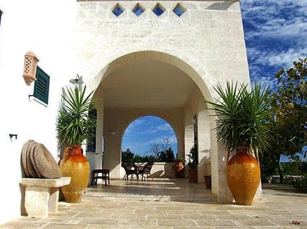 Trulli Fogliarella Guest House ออสตูนี ภายนอก รูปภาพ
