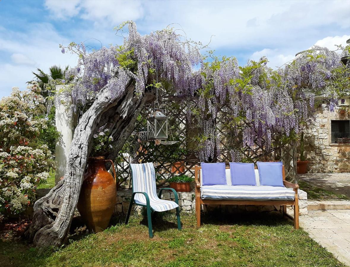 Trulli Fogliarella Guest House ออสตูนี ภายนอก รูปภาพ