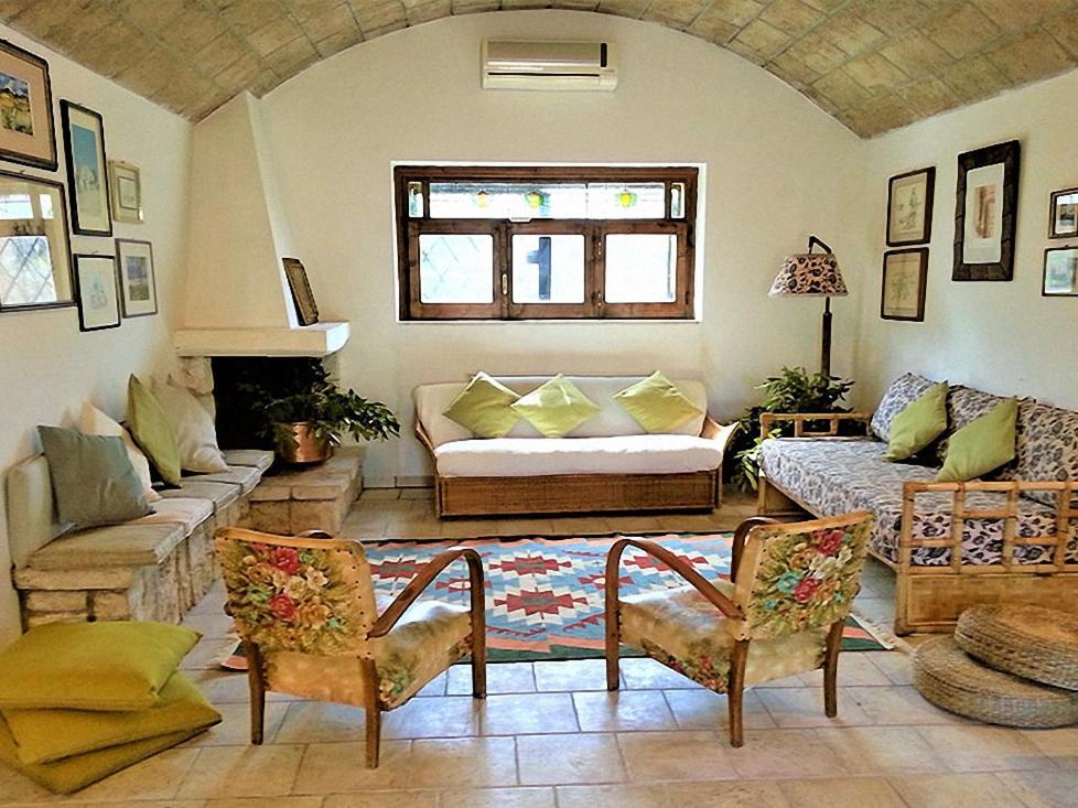 Trulli Fogliarella Guest House ออสตูนี ภายนอก รูปภาพ