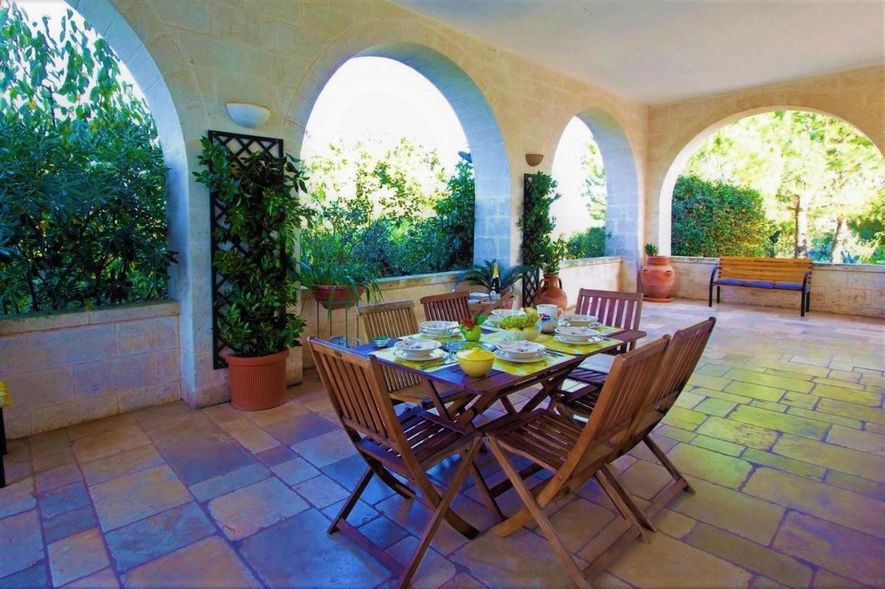 Trulli Fogliarella Guest House ออสตูนี ภายนอก รูปภาพ